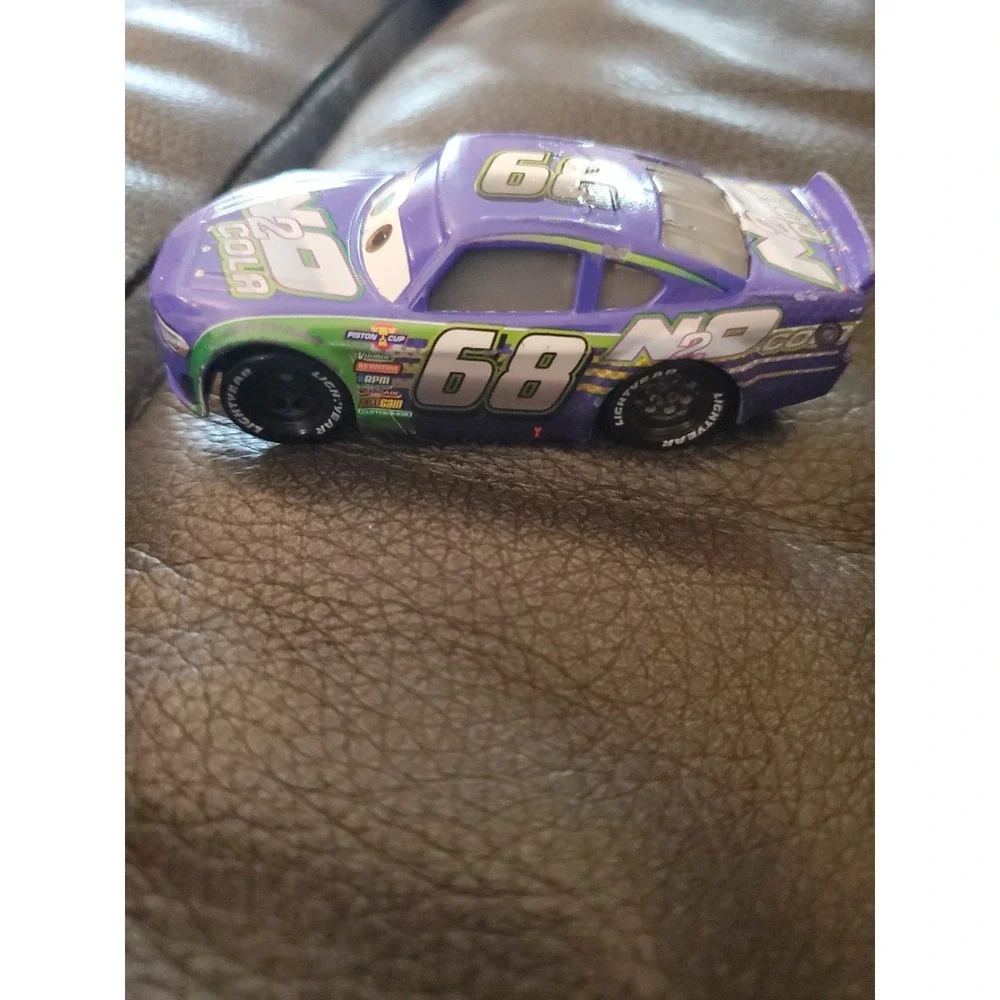 Disney Pixar Cars #68 N2O Cola, Parker Brakeston 1/55